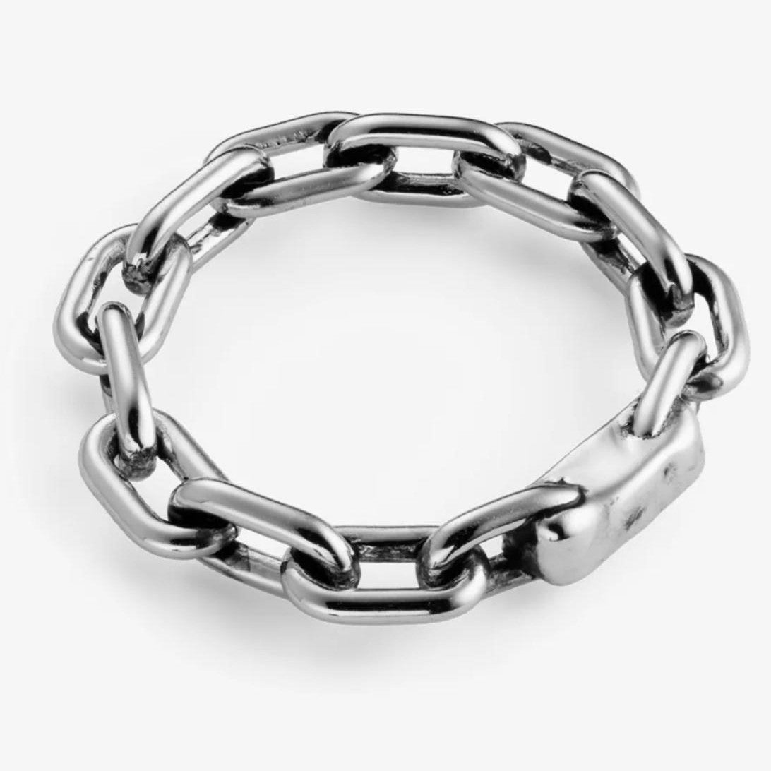 Silver ring chain